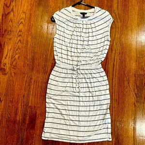 Banana republic white and black striped dress